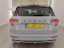 Skoda Karoq 1.5 TSI ACT 150pk Automaat Sportline Business | Trekhaak | Camera | PDC | Stuur- en stoelverwarming | 19" all season