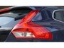Volvo V40 1.6 115pk D2 Summum Leder Clima 17 inch LM Stoelverw. *NL auto* Pdc Cruise *122344km*