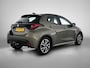 Toyota Yaris 1.5 VVT-i Dynamic | Dealer onderhouden | Navigatie | Trekhaak afneembaar | Airco | Achteruitrijcamera | Apple CarPlay/Android Auto | Cruise Control Adaptive | Leseman opg 11-7