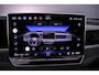 Volkswagen Passat Variant R-Line Edition 1.5 TSI eHybrid 204pk DSG Automaat Trekhaak, Black Style, Panoramadak, Adaptive cruise control, 360 camera, Achteruitrijcamera