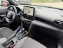 Toyota Yaris Cross 1.5 Hybrid Dynamic LM VELGEN STOEL / STUURVERWARMING KEYLESS DRAADLOOS LADEN
