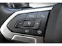 Volkswagen Golf 1.0 eTSI Life Business