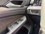 Volkswagen Golf 8.5 1.5 eTSI R-Line (2600 KM!) PANO | HUD | IQ LED