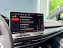 Volkswagen Golf 8.5 1.5 eTSI R-Line (2600 KM!) PANO | HUD | IQ LED