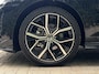 Volkswagen Golf 8.5 1.5 eTSI R-Line (2600 KM!) PANO | HUD | IQ LED