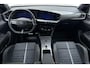 Opel Mokka-e Electric GSE 54 kWh | GSE | Stoel/stuurverwarming | Achteruitrijcamera | Unieke uitvoering | 20" Lichtmetalen velgen | Adapt. Cruise control | Alcantara sportstoelen