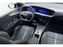 Opel Mokka-e Electric GSE 54 kWh | GSE | Stoel/stuurverwarming | Achteruitrijcamera | Unieke uitvoering | 20" Lichtmetalen velgen | Adapt. Cruise control | Alcantara sportstoelen