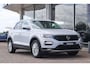 Volkswagen T-Roc 1.0 TSI 110pk Style | Trekhaak | Adaptive Cruise | PDC | Carplay | Navigatie
