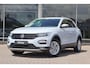 Volkswagen T-Roc 1.0 TSI 110pk Style | Trekhaak | Adaptive Cruise | PDC | Carplay | Navigatie