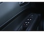 Alfa Romeo Junior ELETTRICA SPECIALE 156PK 54 kWh | "SABELT" SPORTSTOELEN ELEKTRISCH VERSTELBAAR MET LEDEREN/ALCANTARA BEKLEDING | PANORAMISCH SCHUIF/KANTEL DAK | BICOLOR DAK (ZWART DAK) | WARMTEPOMP | TECHNOLOGIE PAKKET (O.A. FULL LED ADAPTIVE MATRIX KOPLAMPEN/DODEHOEK DETECTIE/DRAADLOZE TELEFOONLADER/ACHTERUITRIJ CAMERA/PARKEERSENSOREN VOOR, ACHTER,ZIJKANT) | DRAADLOZE APPLE CARPLAY/ANDROID AUTO | CLIMATE CONTROL | ELEKTRISCH BEDIENBARE ACHTERKLEP | STOEL VERWARMING | ELEKTRISCH BEDIENBARE VOORSTOEL | VERKEERSBORDEN HERKENNING | ADAPTIVE CRUISE CONTROL | KEYLESS ENTRY/START |