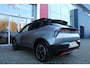 Alfa Romeo Junior ELETTRICA SPECIALE 156PK 54 kWh | "SABELT" SPORTSTOELEN ELEKTRISCH VERSTELBAAR MET LEDEREN/ALCANTARA BEKLEDING | PANORAMISCH SCHUIF/KANTEL DAK | BICOLOR DAK (ZWART DAK) | WARMTEPOMP | TECHNOLOGIE PAKKET (O.A. FULL LED ADAPTIVE MATRIX KOPLAMPEN/DODEHOEK DETECTIE/DRAADLOZE TELEFOONLADER/ACHTERUITRIJ CAMERA/PARKEERSENSOREN VOOR, ACHTER,ZIJKANT) | DRAADLOZE APPLE CARPLAY/ANDROID AUTO | CLIMATE CONTROL | ELEKTRISCH BEDIENBARE ACHTERKLEP | STOEL VERWARMING | ELEKTRISCH BEDIENBARE VOORSTOEL | VERKEERSBORDEN HERKENNING | ADAPTIVE CRUISE CONTROL | KEYLESS ENTRY/START |