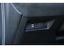 Alfa Romeo Junior ELETTRICA SPECIALE 156PK 54 kWh | "SABELT" SPORTSTOELEN ELEKTRISCH VERSTELBAAR MET LEDEREN/ALCANTARA BEKLEDING | PANORAMISCH SCHUIF/KANTEL DAK | BICOLOR DAK (ZWART DAK) | WARMTEPOMP | TECHNOLOGIE PAKKET (O.A. FULL LED ADAPTIVE MATRIX KOPLAMPEN/DODEHOEK DETECTIE/DRAADLOZE TELEFOONLADER/ACHTERUITRIJ CAMERA/PARKEERSENSOREN VOOR, ACHTER,ZIJKANT) | DRAADLOZE APPLE CARPLAY/ANDROID AUTO | CLIMATE CONTROL | ELEKTRISCH BEDIENBARE ACHTERKLEP | STOEL VERWARMING | ELEKTRISCH BEDIENBARE VOORSTOEL | VERKEERSBORDEN HERKENNING | ADAPTIVE CRUISE CONTROL | KEYLESS ENTRY/START |