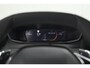 Peugeot 2008 1.2 Hybrid 145 Allure | Apple Carplay | Climate Control | Parkeersensoren Voor + Achter