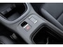 Jeep Avenger 1.2 e-Hybrid Black Edition | VAN €38.750,- VOOR €34.950,-! | JBL Audio | Elektrische kofferklep | Stoelverwarming | Climate control | Stoelverwarming | Navigatie | Voorruitverwarming