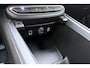 Jeep Avenger 1.2 e-Hybrid Black Edition | VAN €38.750,- VOOR €34.950,-! | JBL Audio | Elektrische kofferklep | Stoelverwarming | Climate control | Stoelverwarming | Navigatie | Voorruitverwarming