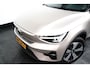 Volvo XC40 Single Motor 78KWH Pro | All Season | Keyless | Woolblend | Stoel- en stuurverwarming | 19" 5-spaaks Black/DC | 4 seizoenen banden | 5-Sitzer