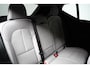 Volvo XC40 Single Motor 78KWH Pro | All Season | Keyless | Woolblend | Stoel- en stuurverwarming | 19" 5-spaaks Black/DC | 4 seizoenen banden | 5-Sitzer