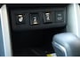Toyota Corolla Cross Hybrid 140 Style Automaat | Premium Pack | Stoelverwarming voorstoelen | Stuurwielverwarming | Stoelbekleding van luxe stof antraciet met zwarte kunstlederen accenten | Parkeer- & manoeuvreerhulp d.