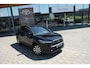 Toyota Corolla Cross Hybrid 140 Style Automaat | Premium Pack | Stoelverwarming voorstoelen | Stuurwielverwarming | Stoelbekleding van luxe stof antraciet met zwarte kunstlederen accenten | Parkeer- & manoeuvreerhulp d.