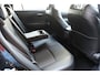Toyota Corolla Cross Hybrid 140 Style Automaat | Premium Pack | Stoelverwarming voorstoelen | Stuurwielverwarming | Stoelbekleding van luxe stof antraciet met zwarte kunstlederen accenten | Parkeer- & manoeuvreerhulp d.