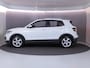 Volkswagen T-Cross 1.0 TSI Style 115pk 6bak| Navigatie| alarm| 17'LM-velgen | Extra getint glas