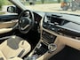 BMW X1 SDrive20i Upgrade Edition | Navi + Leder + Cruise Nu € 9.975,-!!!