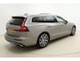Volvo V60 2.0 T5 250pk Inscription | Apple carplay/Android auto | Trekhaak | HUD | Parkeercamera | Climate control | Stoel/Stuurverwarming | Lederen bekleding | Navigatie | Panoramadak | Cruise control Adaptief |
