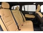 Volvo V60 2.0 T5 250pk Inscription | Apple carplay/Android auto | Trekhaak | HUD | Parkeercamera | Climate control | Stoel/Stuurverwarming | Lederen bekleding | Navigatie | Panoramadak | Cruise control Adaptief |
