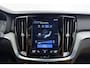 Volvo V60 2.0 T5 250pk Inscription | Apple carplay/Android auto | Trekhaak | HUD | Parkeercamera | Climate control | Stoel/Stuurverwarming | Lederen bekleding | Navigatie | Panoramadak | Cruise control Adaptief |