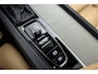 Volvo V60 2.0 T5 250pk Inscription | Apple carplay/Android auto | Trekhaak | HUD | Parkeercamera | Climate control | Stoel/Stuurverwarming | Lederen bekleding | Navigatie | Panoramadak | Cruise control Adaptief |
