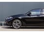 BMW 1-Serie 116i Sportline Automaat | Sportstoelen | Half Leer | Live Cockpit Professional | Adaptive Cruise | Sfeerverlichting | Parkeersensoren | Carplay | Groot Navi