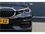 BMW 1-Serie 116i Sportline Automaat | Sportstoelen | Half Leer | Live Cockpit Professional | Adaptive Cruise | Sfeerverlichting | Parkeersensoren | Carplay | Groot Navi