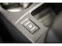Nissan Qashqai 1.2 Premier Edition | Panorama dak | Leder | Cruise control | Climate control | Stoelverw. | Trekhaak |