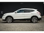 Nissan Qashqai 1.2 Premier Edition | Panorama dak | Leder | Cruise control | Climate control | Stoelverw. | Trekhaak |