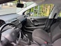 Peugeot 208 1.2 VTi Access 5 deurs, nette auto ( parkeer schadetje ) loopt, rijd, remt schakelt goed, geen storingen, meeneemprijs