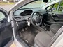 Peugeot 208 1.2 VTi Access 5 deurs, nette auto ( parkeer schadetje ) loopt, rijd, remt schakelt goed, geen storingen, meeneemprijs