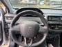 Peugeot 208 1.2 VTi Access 5 deurs, nette auto ( parkeer schadetje ) loopt, rijd, remt schakelt goed, geen storingen, meeneemprijs