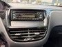 Peugeot 208 1.2 VTi Access 5 deurs, nette auto ( parkeer schadetje ) loopt, rijd, remt schakelt goed, geen storingen, meeneemprijs