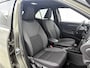 Toyota Yaris Cross 1.5 Hybrid 115 First Edition + | BTW voertuig | Stoel+stuurverwarming | Draadloze telefoonlader | Cruise Control Adaptive | Apple CarPlay/Android Auto | Achteruitrijcamera |