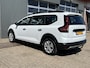 Dacia Jogger 1.0 TCe 110 7-Persoons Airco Cruise controle Trekhaak 1200kg trekgewicht Radio Elektrische ramen voor USB aansluiting Isofix