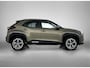 Toyota Yaris Cross 1.5 Hybrid Executive AWD | Panoramadak | Parkeersensoren voor+achter | Stoelverwarming | Draadloze telefoonlader | Apple CarPlay/Android Auto | Cruise Control Adaptive |