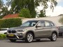 BMW X1 xDrive20i Essential | Trekhaak | acht.Camera! | 4x4| Verst. A-bank | Topstaat!