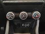 Renault Clio 1.0 TCe Zen Airco applecarplay android auto cruise controle electrische ramen trekhaak lm velgen 12 maanden garantie zeer mooie auto