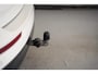 Volvo XC60 2.0 T8 Twin Engine AWD Momentum [Panoramadak Stoel- en stuurverwarming Leder Navi Apple / Android Climate]