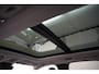 Volvo XC60 2.0 T8 Twin Engine AWD Momentum [Panoramadak Stoel- en stuurverwarming Leder Navi Apple / Android Climate]