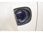 Volvo XC60 2.0 T8 Twin Engine AWD Momentum [Panoramadak Stoel- en stuurverwarming Leder Navi Apple / Android Climate]