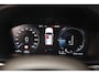 Volvo XC60 2.0 T8 Twin Engine AWD Momentum [Panoramadak Stoel- en stuurverwarming Leder Navi Apple / Android Climate]