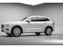 Volvo XC60 2.0 T8 Twin Engine AWD Momentum [Panoramadak Stoel- en stuurverwarming Leder Navi Apple / Android Climate]