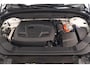 Volvo XC60 2.0 T8 Twin Engine AWD Momentum [Panoramadak Stoel- en stuurverwarming Leder Navi Apple / Android Climate]