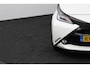 Toyota Aygo 1.0 VVT-i x-play | Climate control | Parkeercamera | Groot mediascherm | Navigatie |